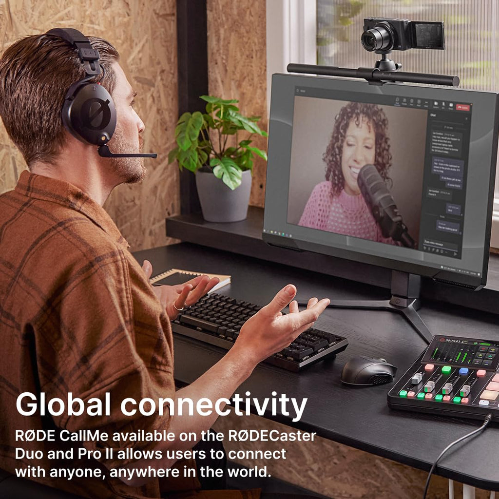 RØDE RØDECaster Duo Compact All-in-One Audio Production Solution for Podcasting, Streaming, Music Production and Content Creation (Black)